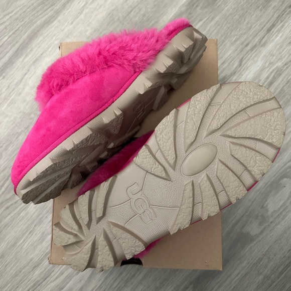 UGG Fuchsia Plush Slippers - Picture 2 of 3